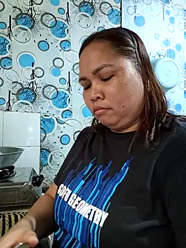 Snapshot of XXLorie_02 chatting on 03/20/26, 09:25 XXLorie 02 online show from 03/20/26, 09:25