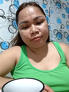 Snapshot of XXLorie_02 chatting on 03/29/26, 12:38 XXLorie 02 online show from 03/29/26, 12:38