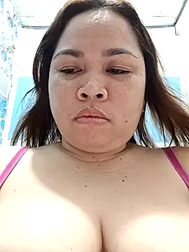 Snapshot of XXLorie_02 chatting on 04/04/26, 11:40 XXLorie 02 online show from 04/04/26, 11:40