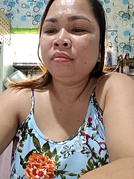 XXLorie 02 online show from 06/16/26, 11:29