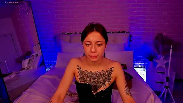 Eille Elfie online show from 10/08/25, 07:39