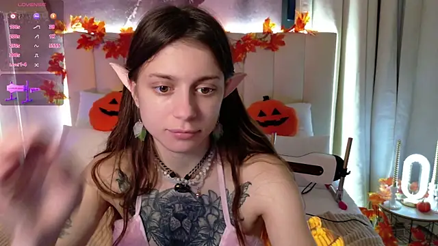 Eille Elfie online show from 10/29/25, 05:42