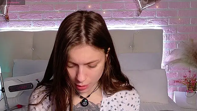 Eille Elfie online show from 11/20/25, 04:45