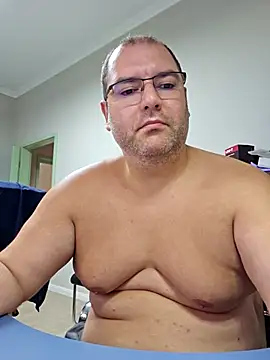 Andrew1900529 online show from 09/26/25, 08:18