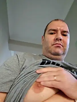 Andrew1900529 online show from 11/05/25, 07:30