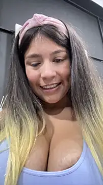 Snapshot of BA_BYY chatting on 01/07/26, 07:27 BA BYY online show from 01/07/26, 07:27