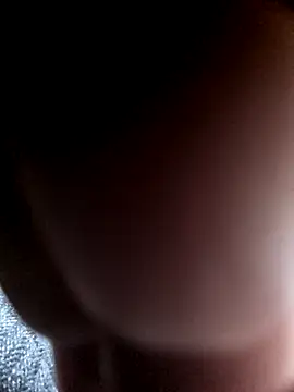 Snapshot of Slutash chatting on 01/19/25, 07:15 Slutash online show from 01/19/25, 07:15