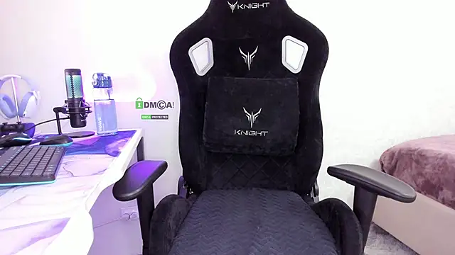 Snapshot of SkyqueenI chatting on 02/07/26, 07:34 SkyqueenI online show from 02/07/26, 07:34