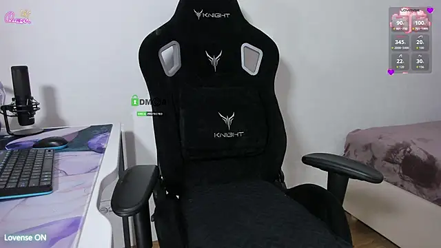 Snapshot of SkyqueenI chatting on 02/27/26, 08:03 SkyqueenI online show from 02/27/26, 08:03