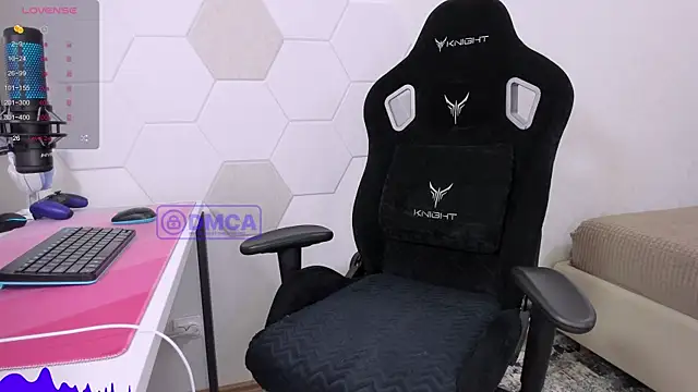 SkyqueenI online show from 06/02/26, 08:16
