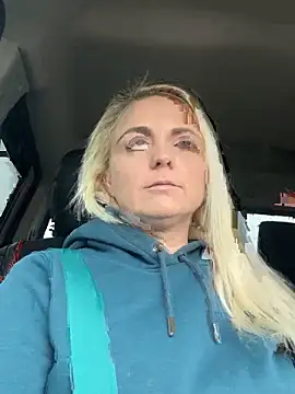 Snapshot of TinkPixieDust chatting on 02/14/26, 08:16 TinkPixieDust online show from 02/14/26, 08:16