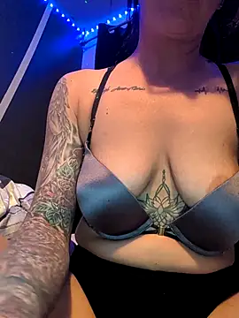 Snapshot of Jennababee chatting on 03/29/26, 03:39 Jennababee online show from 03/29/26, 03:39