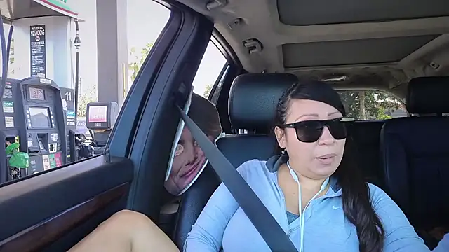 Foglove69 online show from 10/29/25, 04:31