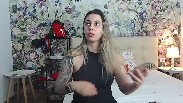 RoseDiamond06 online show from 07/17/26, 03:07