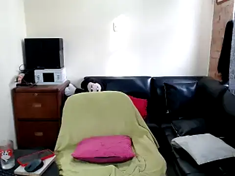 Snapshot of Sashaferrari2000 chatting on 03/07/25, 12:56 Sashaferrari2000 online show from 03/07/25, 12:56