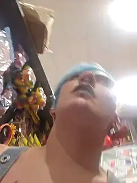 Snapshot of PinkTheHawk chatting on 12/05/24, 02:53 PinkTheHawk online show from 12/05/24, 02:53