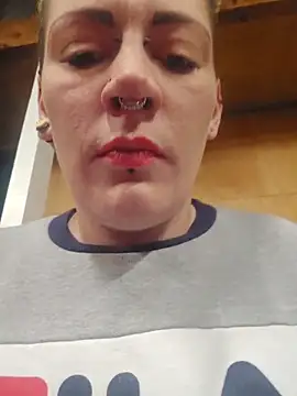 Snapshot of PinkTheHawk chatting on 10/12/25, 03:16 PinkTheHawk online show from 10/12/25, 03:16