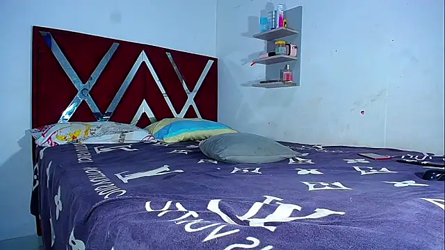 DanisaBrown online show from 04/30/26, 08:57