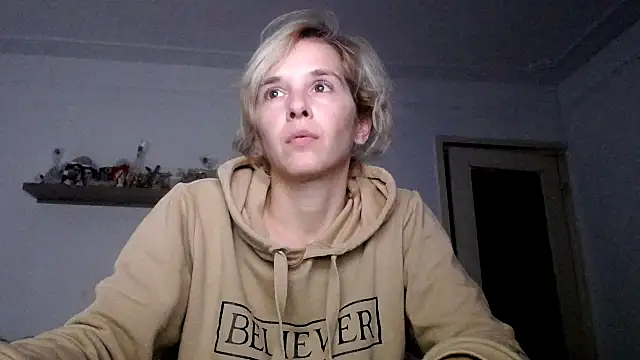 SexxyLety online show from 11/28/25, 01:25