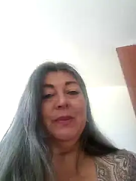 Snapshot of emma_tour chatting on 12/06/24, 01:11 emma tour online show from 12/06/24, 01:11