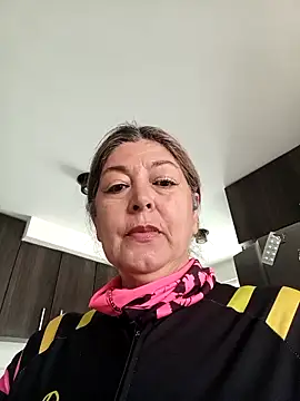 emma tour online show from 11/26/25, 03:57