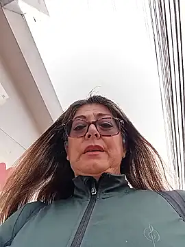 Snapshot of emma_tour chatting on 05/28/26, 08:50 emma tour online show from 05/28/26, 08:50