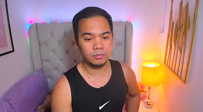 Snapshot of AsianZero chatting on 02/22/25, 08:53 AsianZero online show from 02/22/25, 08:53