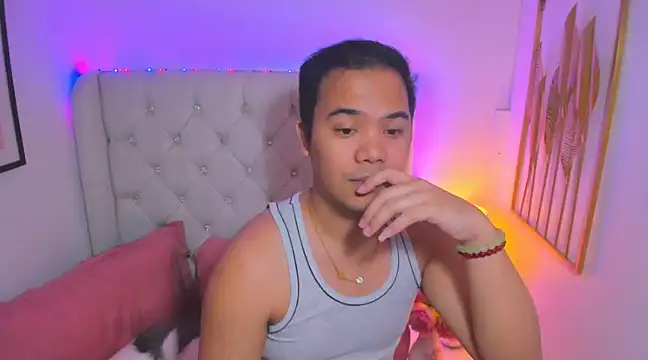 Snapshot of AsianZero chatting on 03/07/25, 09:18 AsianZero online show from 03/07/25, 09:18