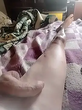 Snapshot of trraaa chatting on 09/27/25, 10:42 trraaa online show from 09/27/25, 10:42