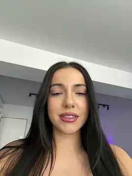 Snapshot of Rileysim88 chatting on 02/24/25, 01:31 Rileysim88 online show from 02/24/25, 01:31