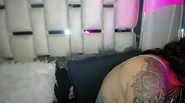 chelaqueen  online show from 03/01/25, 01:00