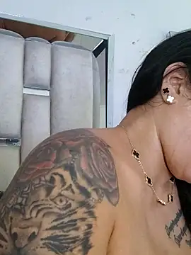 chelaqueen  online show from 11/27/25, 06:54