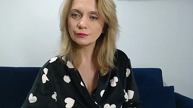 Snapshot of MysticCreature chatting on 01/19/26, 04:16 MysticCreature online show from 01/19/26, 04:16