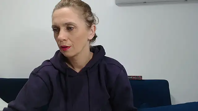 Snapshot of MysticCreature chatting on 02/08/26, 06:17 MysticCreature online show from 02/08/26, 06:17