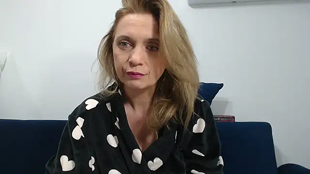 Snapshot of MysticCreature chatting on 02/23/26, 04:21 MysticCreature online show from 02/23/26, 04:21