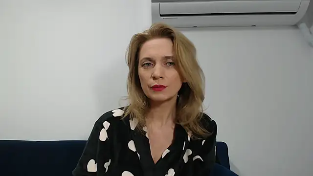 Snapshot of MysticCreature chatting on 03/05/26, 04:08 MysticCreature online show from 03/05/26, 04:08