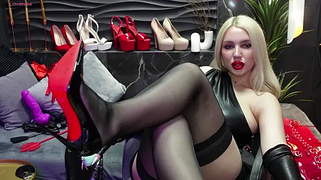 MistressDarsy online show from 02/28/25, 09:15