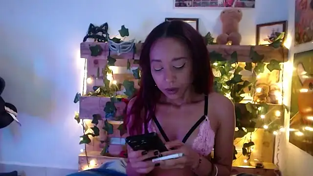 Snapshot of africag chatting on 02/19/26, 10:28 africag online show from 02/19/26, 10:28