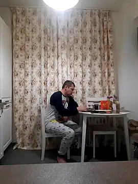 Snapshot of Lucy_1_roso chatting on 12/25/24, 06:09 Lucy 1 roso online show from 12/25/24, 06:09