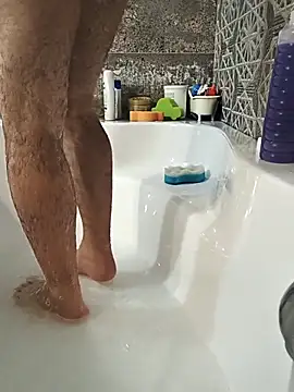 Snapshot of Lucy_1_roso chatting on 12/05/25, 07:10 Lucy 1 roso online show from 12/05/25, 07:10