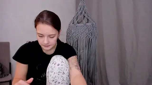 why again me online show from 03/05/25, 06:23