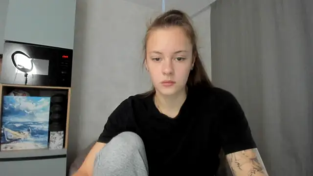 why again me online show from 10/03/25, 02:47