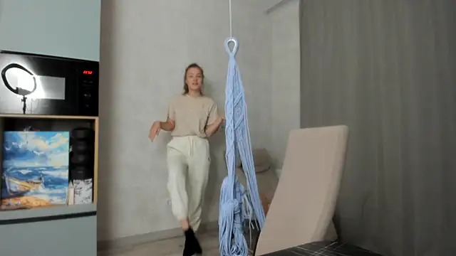 why again me online show from 11/30/25, 07:51