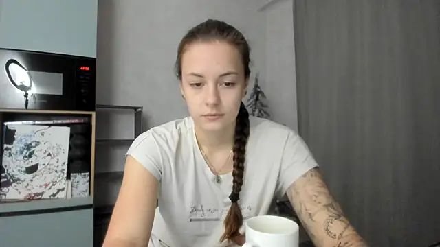 why again me online show from 12/13/25, 07:53