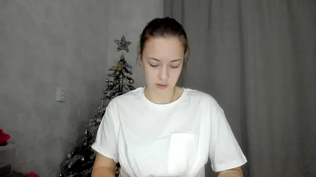 Snapshot of why_again_me chatting on 01/16/26, 08:35 why again me online show from 01/16/26, 08:35