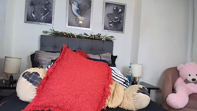 Snapshot of valerieharris chatting on 01/24/25, 08:23 valerieharris online show from 01/24/25, 08:23