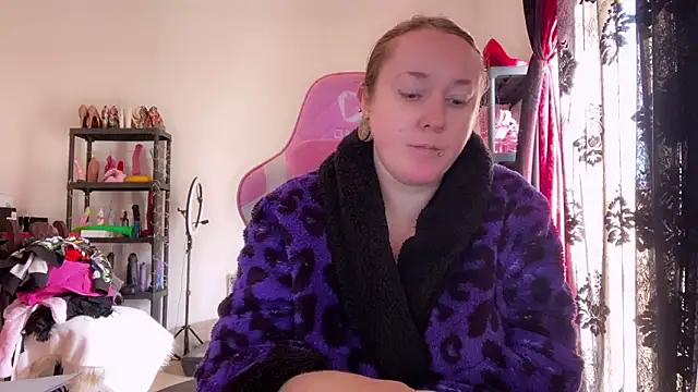 kisicaxx online show from 01/17/26, 11:04