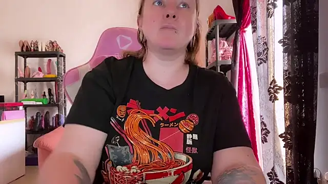 kisicaxx online show from 05/06/26, 01:49