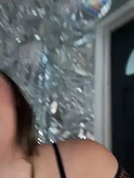 Snapshot of lovely_beast chatting on 01/15/26, 06:11 lovely beast online show from 01/15/26, 06:11