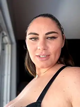 Snapshot of lovely_beast chatting on 02/20/26, 06:52 lovely beast online show from 02/20/26, 06:52